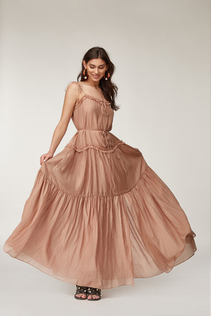 Beige Silk Beauty: Summer Date Elegance