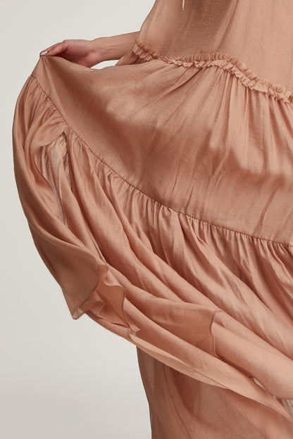 Beige Silk Beauty: Summer Date Elegance